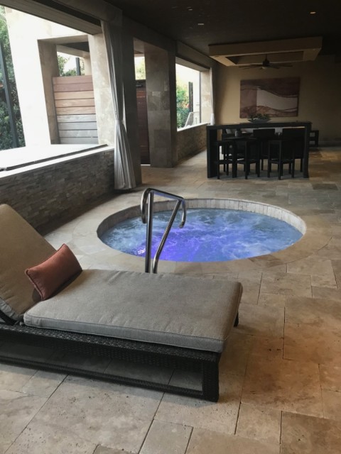 villa hot tub.jpg